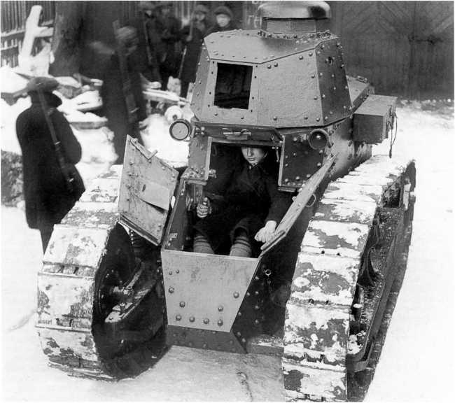 Иллюстрация к книге — Танки в Гражданской войне [i_007.jpg]