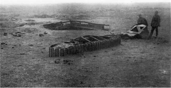 Иллюстрация к книге — Танки в Гражданской войне [i_084.jpg]