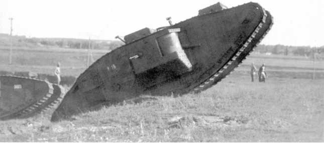 Иллюстрация к книге — Танки в Гражданской войне [i_131.jpg]