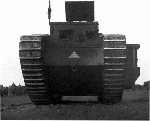 Иллюстрация к книге — Танки в Гражданской войне [i_149.jpg]