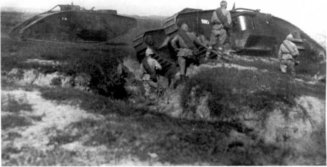 Иллюстрация к книге — Танки в Гражданской войне [i_163.jpg]