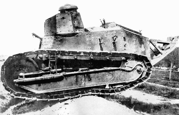 Иллюстрация к книге — Танк №1 &quot;Рено ФТ-17&quot;. Первый, легендарный [i_006.jpg]