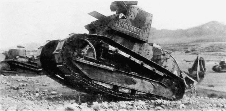 Иллюстрация к книге — Танк №1 &quot;Рено ФТ-17&quot;. Первый, легендарный [i_040.jpg]