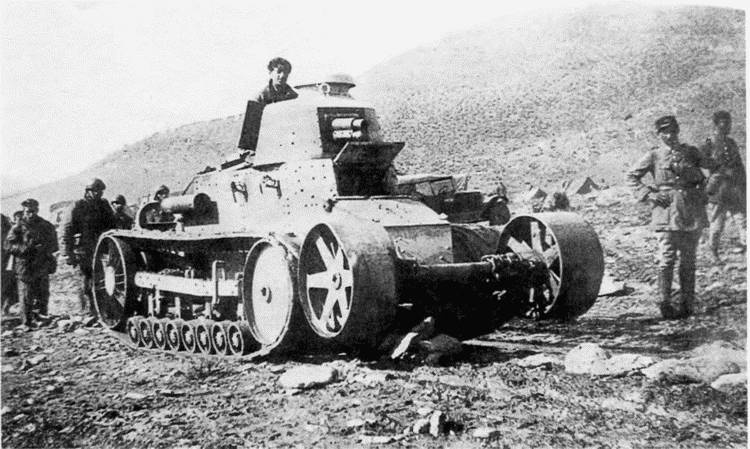 Иллюстрация к книге — Танк №1 &quot;Рено ФТ-17&quot;. Первый, легендарный [i_044.jpg]