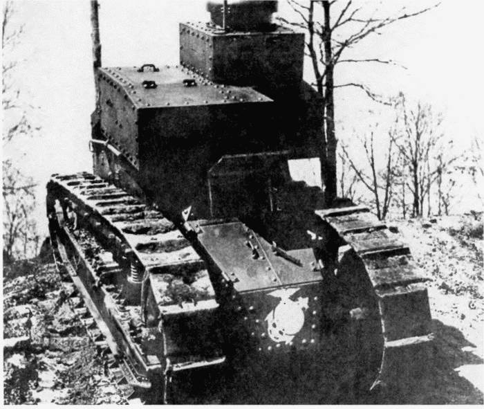 Иллюстрация к книге — Танк №1 &quot;Рено ФТ-17&quot;. Первый, легендарный [i_068.jpg]