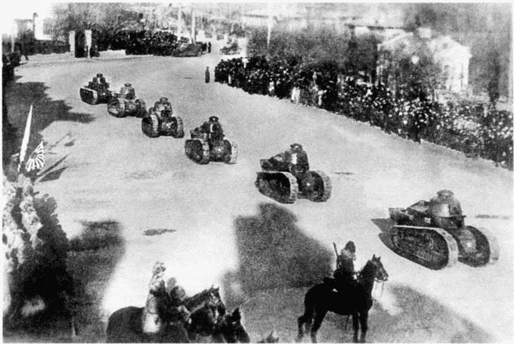 Иллюстрация к книге — Танк №1 &quot;Рено ФТ-17&quot;. Первый, легендарный [i_088.jpg]