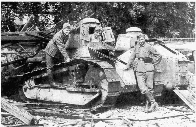 Иллюстрация к книге — Танк №1 &quot;Рено ФТ-17&quot;. Первый, легендарный [i_100.jpg]