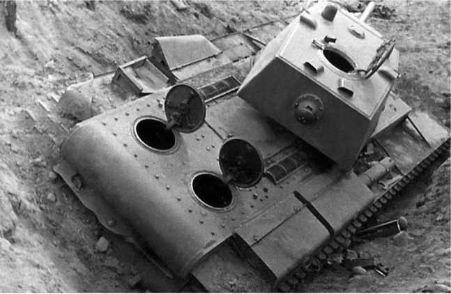 Иллюстрация к книге — Советский тяжелый танк КВ-1. Первые танки Победы [i_040.jpg]
