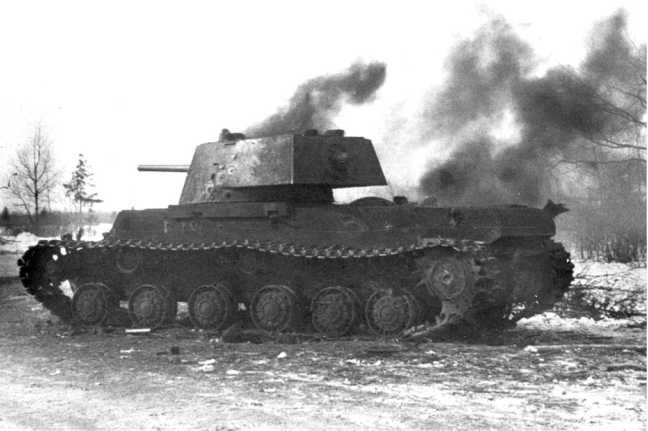 Иллюстрация к книге — Советский тяжелый танк КВ-1. Первые танки Победы [i_210.jpg]