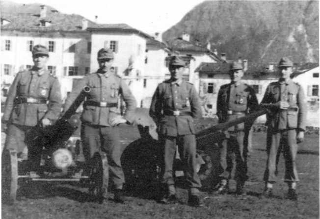 Иллюстрация к книге — Противотанковая артиллерия Вермахта во Второй Мировой войне. От &quot;дверных колотушек&quot; до &quot;убийц танков&quot; [i_094.jpg]