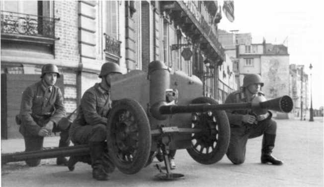 Иллюстрация к книге — Противотанковая артиллерия Вермахта во Второй Мировой войне. От &quot;дверных колотушек&quot; до &quot;убийц танков&quot; [i_122.jpg]