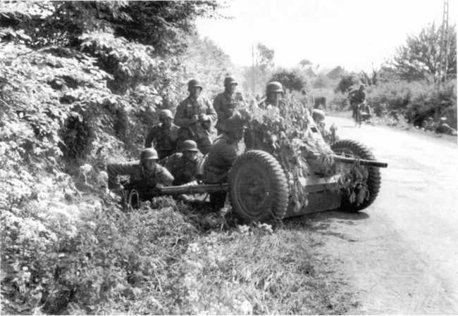 Иллюстрация к книге — Противотанковая артиллерия Вермахта во Второй Мировой войне. От &quot;дверных колотушек&quot; до &quot;убийц танков&quot; [i_136.jpg]