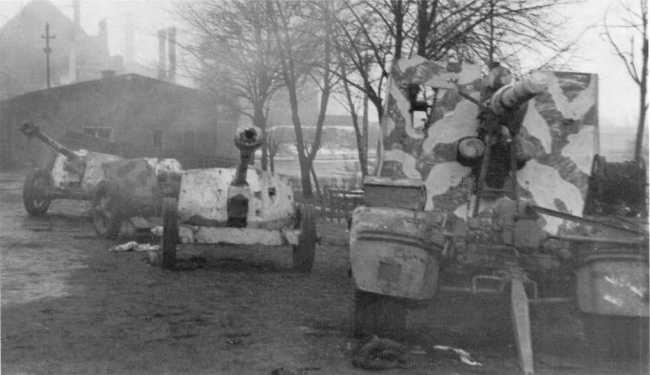 Иллюстрация к книге — Противотанковая артиллерия Вермахта во Второй Мировой войне. От &quot;дверных колотушек&quot; до &quot;убийц танков&quot; [i_185.jpg]