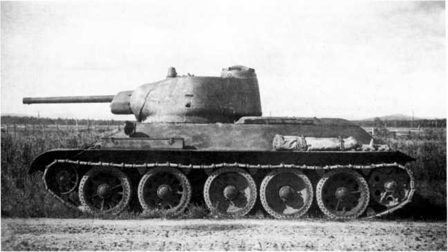 Иллюстрация к книге — Наследники «Тридцатьчетверки» – Т-34М, Т-43, Т-34-100, Т-44 [i_026.jpg]