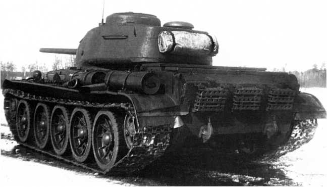 Иллюстрация к книге — Наследники «Тридцатьчетверки» – Т-34М, Т-43, Т-34-100, Т-44 [i_102.jpg]