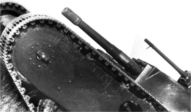 Иллюстрация к книге — Маневренные танки СССР Т-12, Т-24, ТГ, Д-4 и др. [i_056.jpg]