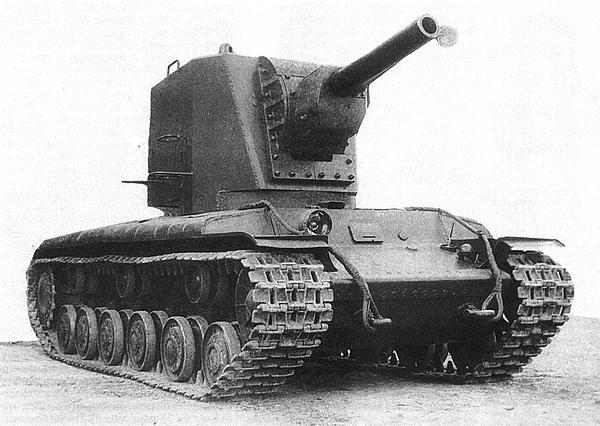 Иллюстрация к книге — Танк прорыва КВ. &quot;Клим Ворошилов&quot; [i_016.jpg]