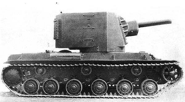 Иллюстрация к книге — Танк прорыва КВ. &quot;Клим Ворошилов&quot; [i_020.jpg]