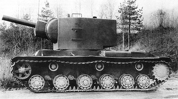 Иллюстрация к книге — Танк прорыва КВ. &quot;Клим Ворошилов&quot; [i_034.jpg]