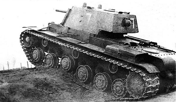 Иллюстрация к книге — Танк прорыва КВ. &quot;Клим Ворошилов&quot; [i_058.jpg]