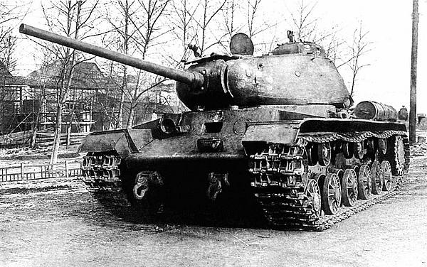Иллюстрация к книге — Танк прорыва КВ. &quot;Клим Ворошилов&quot; [i_070.jpg]