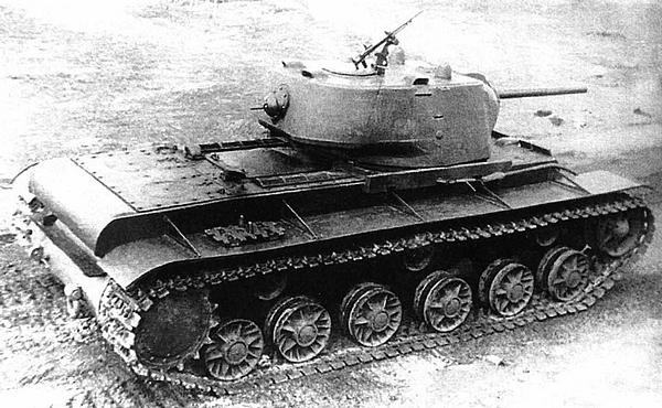 Иллюстрация к книге — Танк прорыва КВ. &quot;Клим Ворошилов&quot; [i_106.jpg]