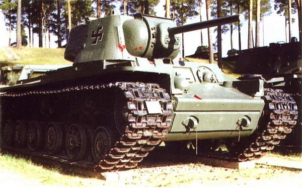 Иллюстрация к книге — Танк прорыва КВ. &quot;Клим Ворошилов&quot; [i_134.jpg]