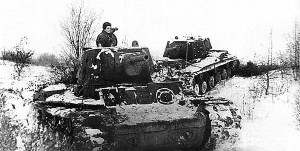 Иллюстрация к книге — Танк прорыва КВ. &quot;Клим Ворошилов&quot; [i_213.jpg]