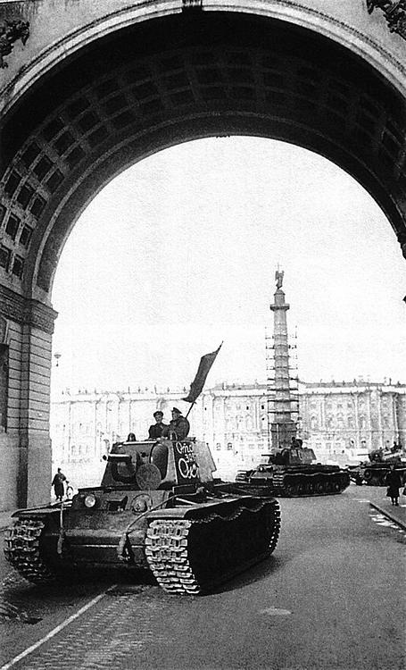 Иллюстрация к книге — Танк прорыва КВ. &quot;Клим Ворошилов&quot; [i_218.jpg]