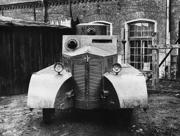 Иллюстрация к книге — Броня на колесах. История советского бронеавтомобиля 1925-1945 гг. [i_023.jpg]