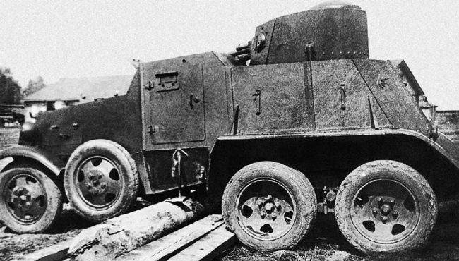 Иллюстрация к книге — Броня на колесах. История советского бронеавтомобиля 1925-1945 гг. [i_025.jpg]