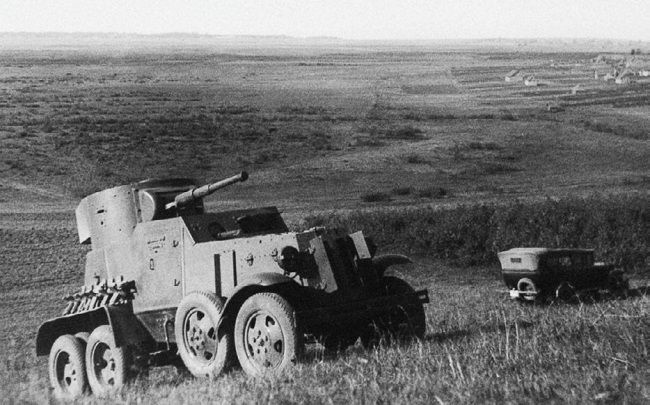 Иллюстрация к книге — Броня на колесах. История советского бронеавтомобиля 1925-1945 гг. [i_041.jpg]