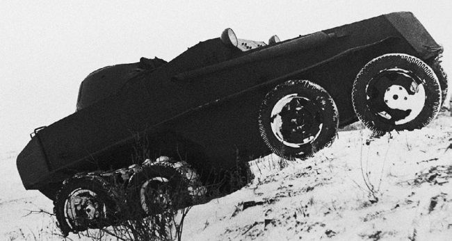 Иллюстрация к книге — Броня на колесах. История советского бронеавтомобиля 1925-1945 гг. [i_060.jpg]