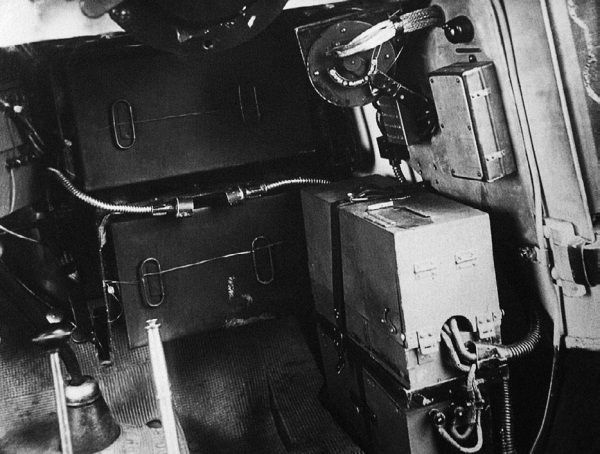 Иллюстрация к книге — Броня на колесах. История советского бронеавтомобиля 1925-1945 гг. [i_073.jpg]