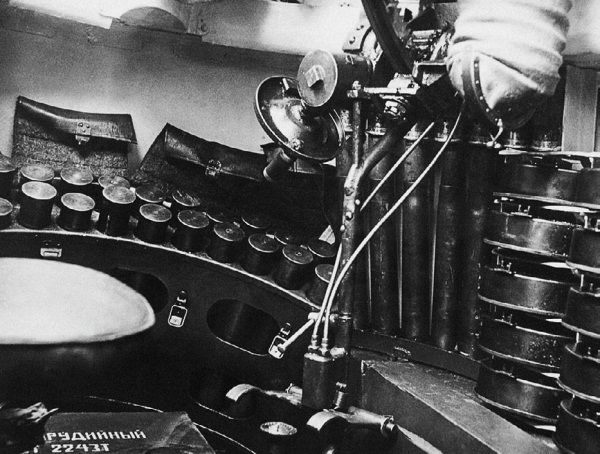 Иллюстрация к книге — Броня на колесах. История советского бронеавтомобиля 1925-1945 гг. [i_074.jpg]