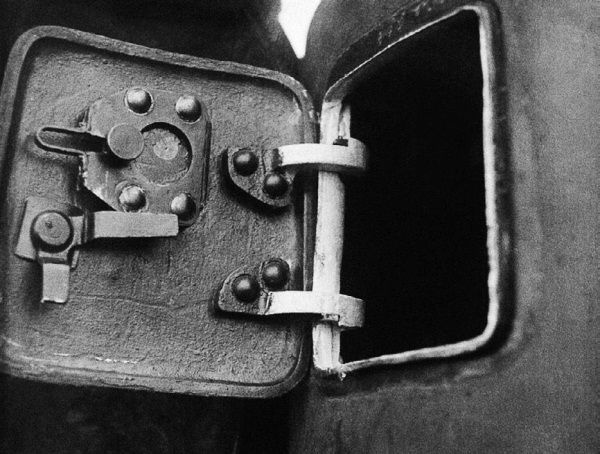 Иллюстрация к книге — Броня на колесах. История советского бронеавтомобиля 1925-1945 гг. [i_077.jpg]