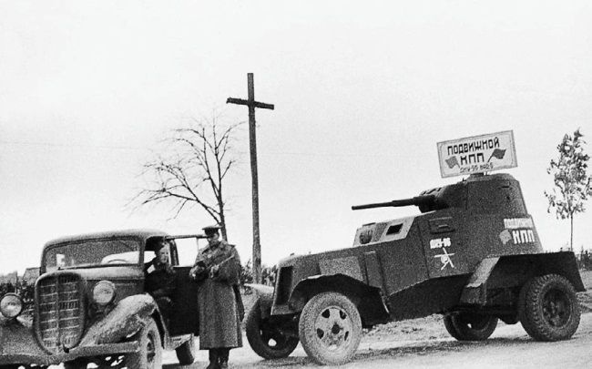 Иллюстрация к книге — Броня на колесах. История советского бронеавтомобиля 1925-1945 гг. [i_078.jpg]