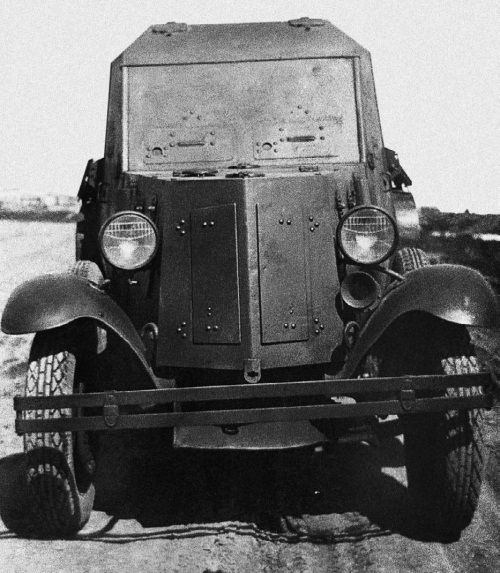 Иллюстрация к книге — Броня на колесах. История советского бронеавтомобиля 1925-1945 гг. [i_086.jpg]