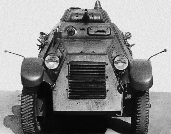 Иллюстрация к книге — Броня на колесах. История советского бронеавтомобиля 1925-1945 гг. [i_091.jpg]