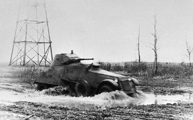 Иллюстрация к книге — Броня на колесах. История советского бронеавтомобиля 1925-1945 гг. [i_098.jpg]