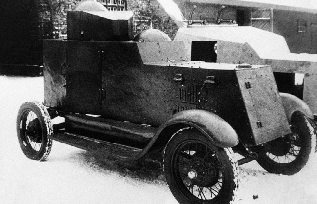 Иллюстрация к книге — Броня на колесах. История советского бронеавтомобиля 1925-1945 гг. [i_118.jpg]