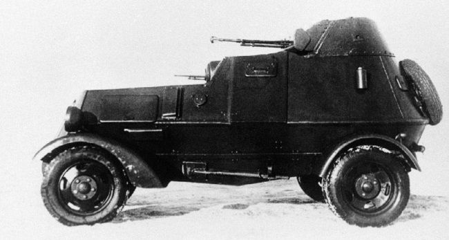 Иллюстрация к книге — Броня на колесах. История советского бронеавтомобиля 1925-1945 гг. [i_155.jpg]