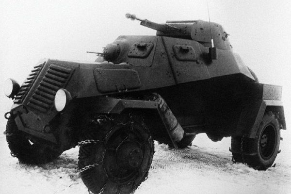 Иллюстрация к книге — Броня на колесах. История советского бронеавтомобиля 1925-1945 гг. [i_160.jpg]