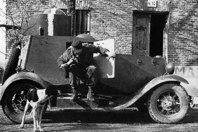 Иллюстрация к книге — Броня на колесах. История советского бронеавтомобиля 1925-1945 гг. [i_179.jpg]