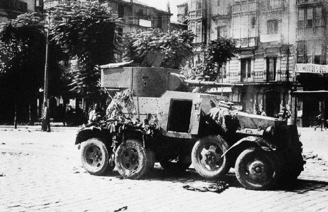 Иллюстрация к книге — Броня на колесах. История советского бронеавтомобиля 1925-1945 гг. [i_184.jpg]