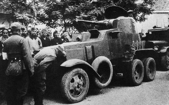 Иллюстрация к книге — Броня на колесах. История советского бронеавтомобиля 1925-1945 гг. [i_198.jpg]