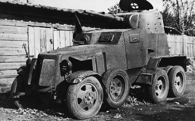 Иллюстрация к книге — Броня на колесах. История советского бронеавтомобиля 1925-1945 гг. [i_215.jpg]