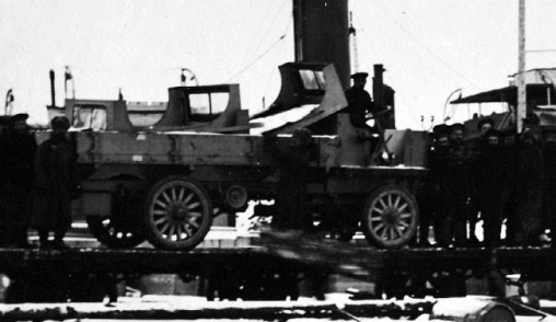 Иллюстрация к книге — Броня русской армии. Бронеавтомобили и бронепоезда в Первой мировой войне [i_094.jpg]