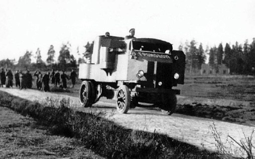 Иллюстрация к книге — Броня русской армии. Бронеавтомобили и бронепоезда в Первой мировой войне [i_097.jpg]