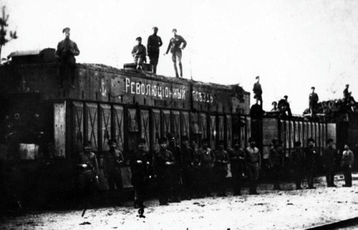 Иллюстрация к книге — Броня русской армии. Бронеавтомобили и бронепоезда в Первой мировой войне [i_259.jpg]